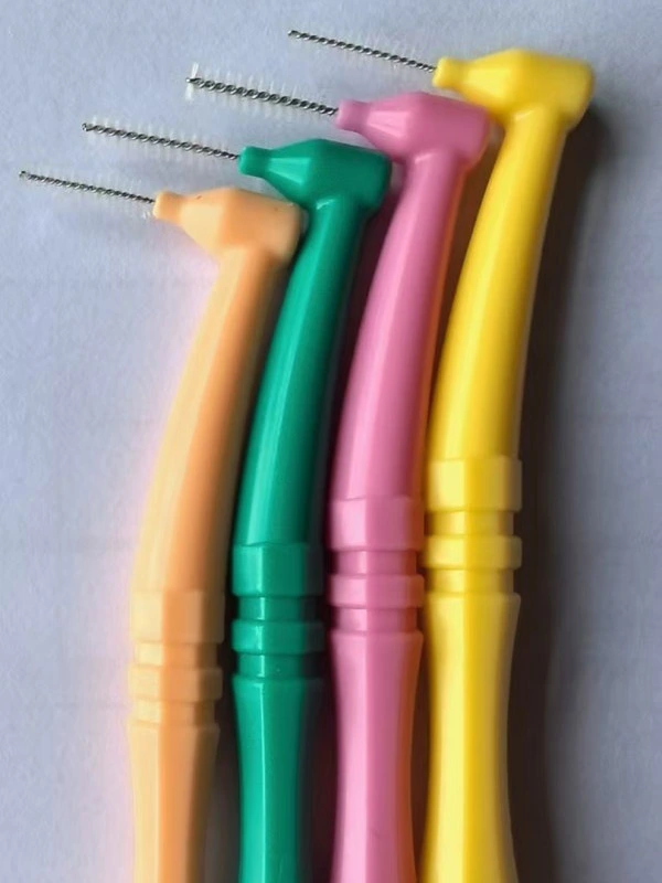 Curved Interdental Brush Curved Interdental Brush