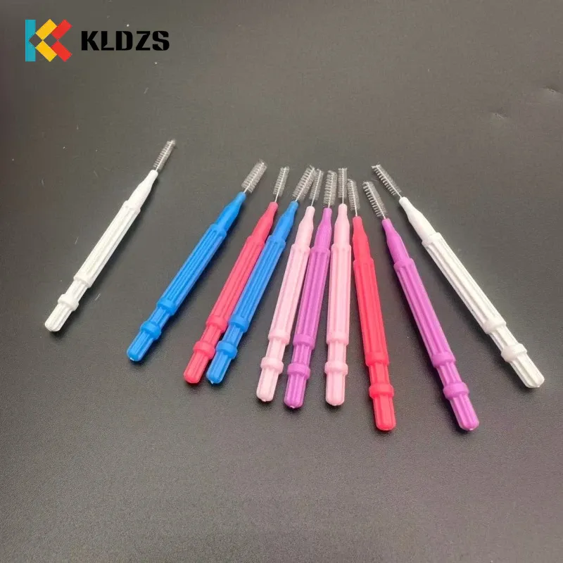 Berus Interdental Lurus